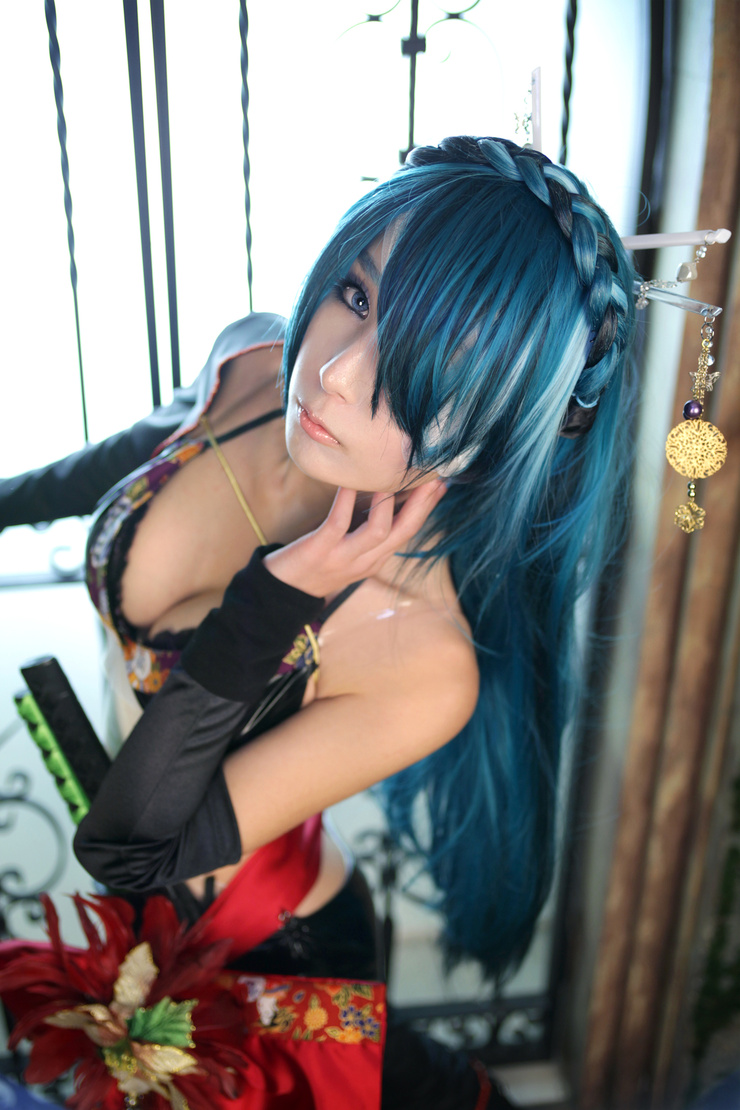 vocaloid_knife_cosplay_03.jpg