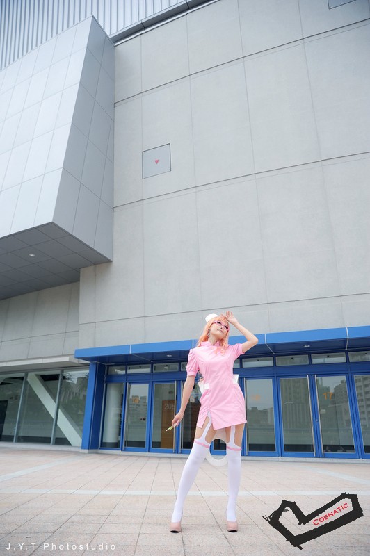 sheryl_nome_nurse_cosplay063.jpg