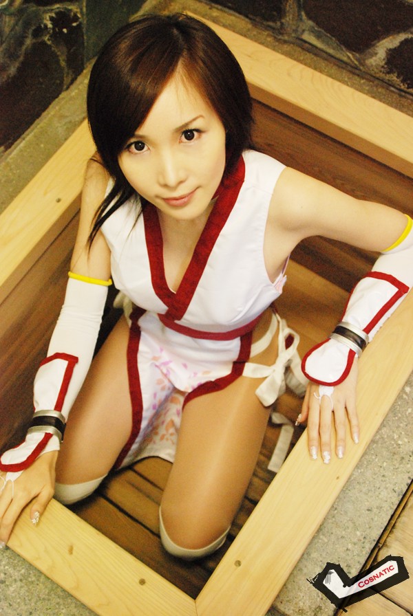 white_loca_034.jpg