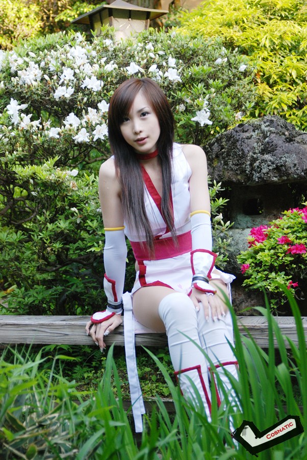white_loca_043.jpg