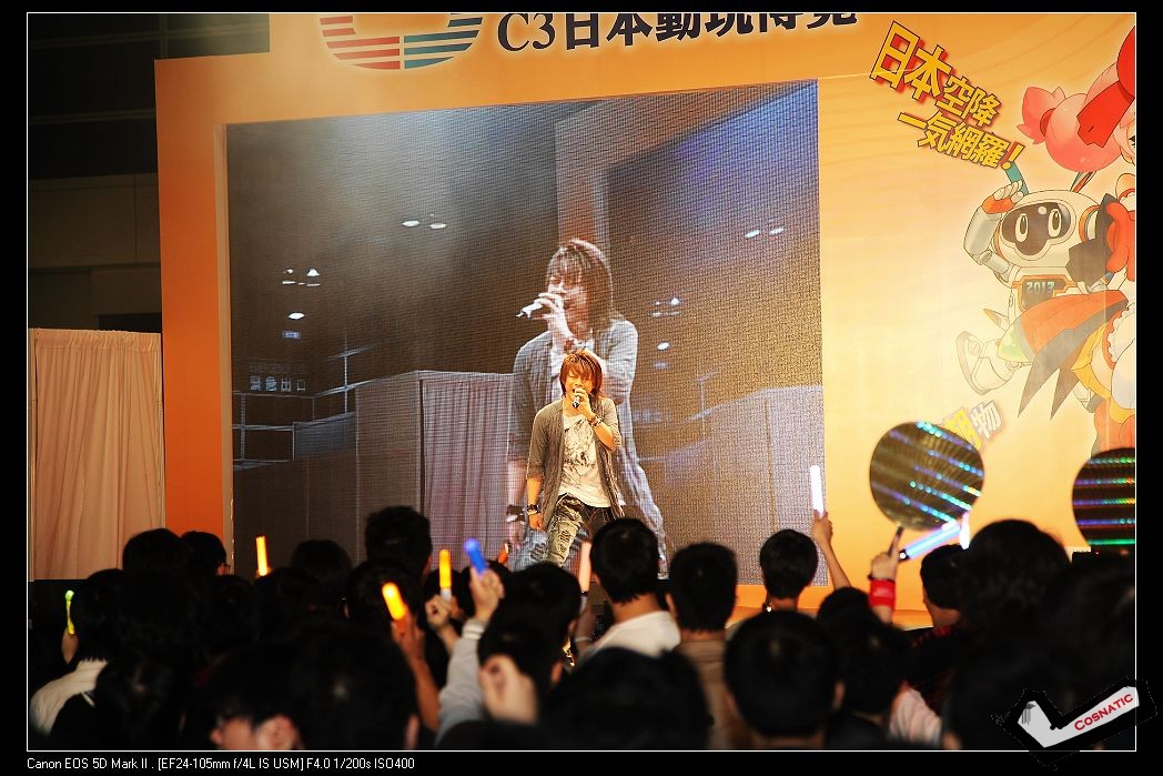 講返個show先,15號晚係有Ani-son SUPER LIVE 2013 First night